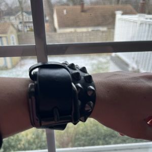 Burberry studded leather bracelet!